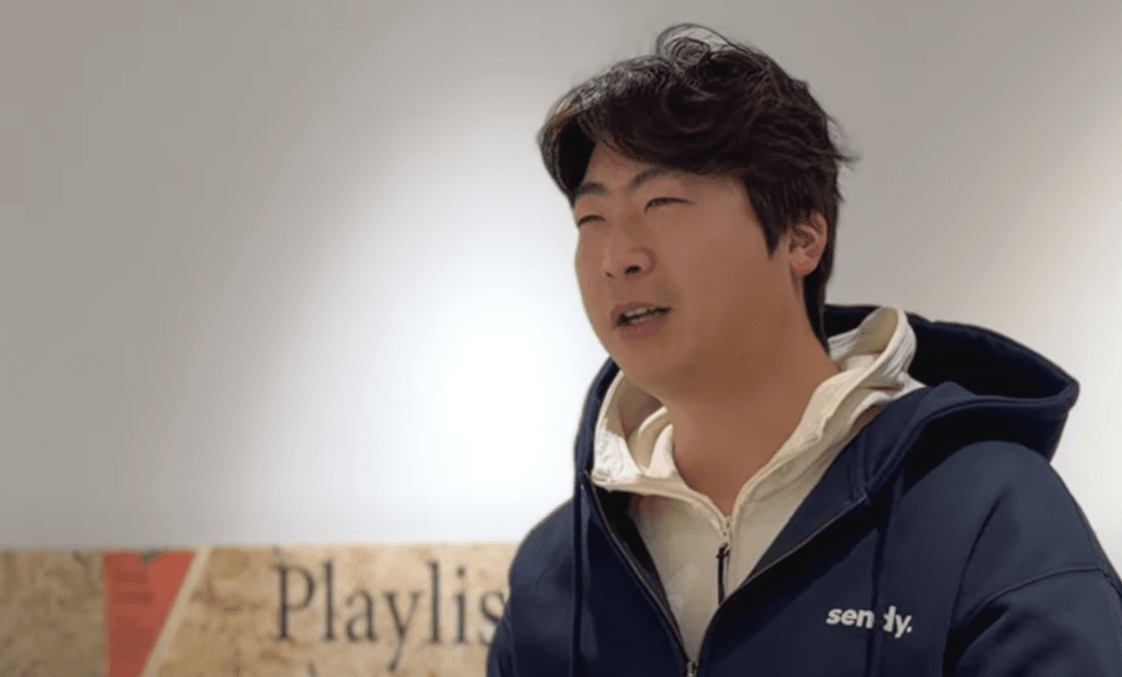 피드 커버 이미지